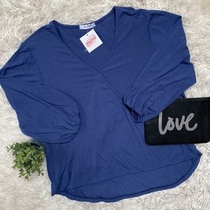 🎉HP🎉 Jenny Boston Faux Wrap Top 💗 Blue